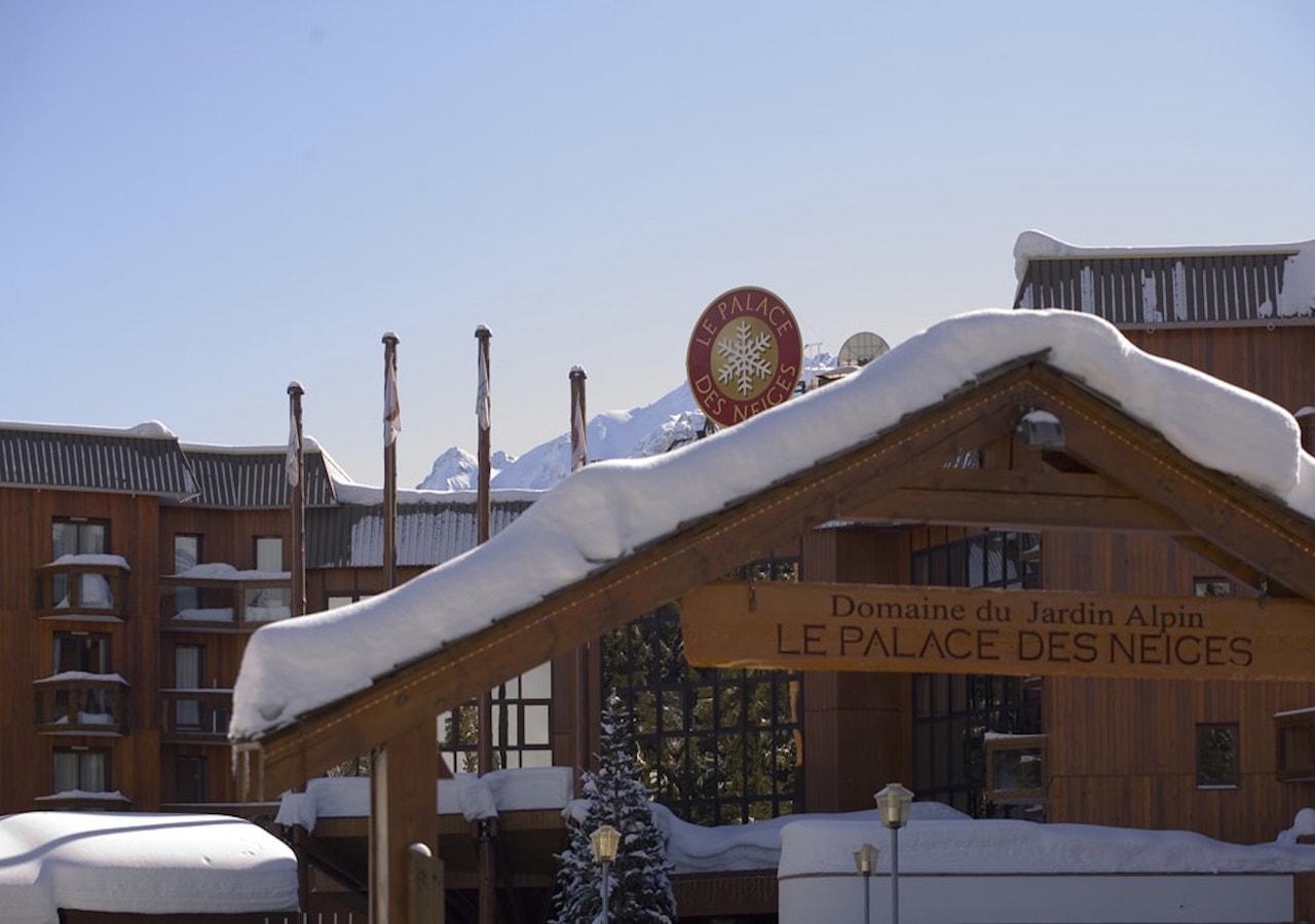 Residence Le Domaine Du Jardin Alpin - Courchevel 1850 Bagian luar foto